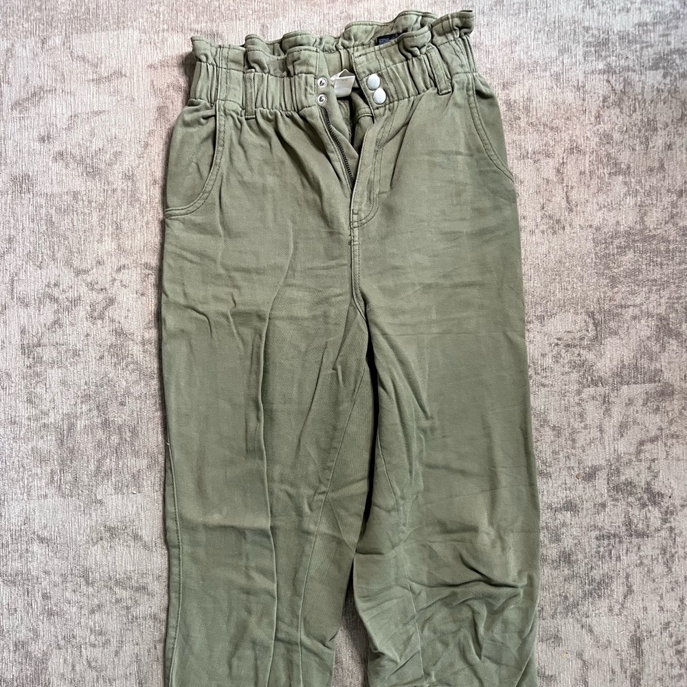 H&M cargo paper bag pants